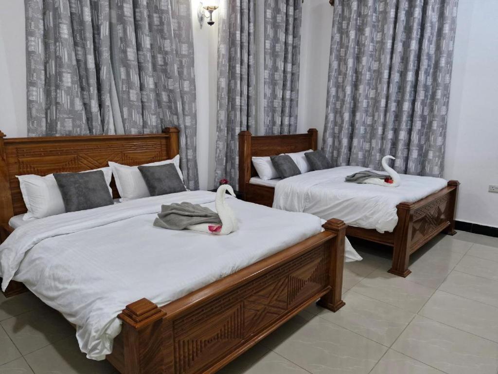 64 Zenj House Luxury Airport B&B Mbweni Exterior photo