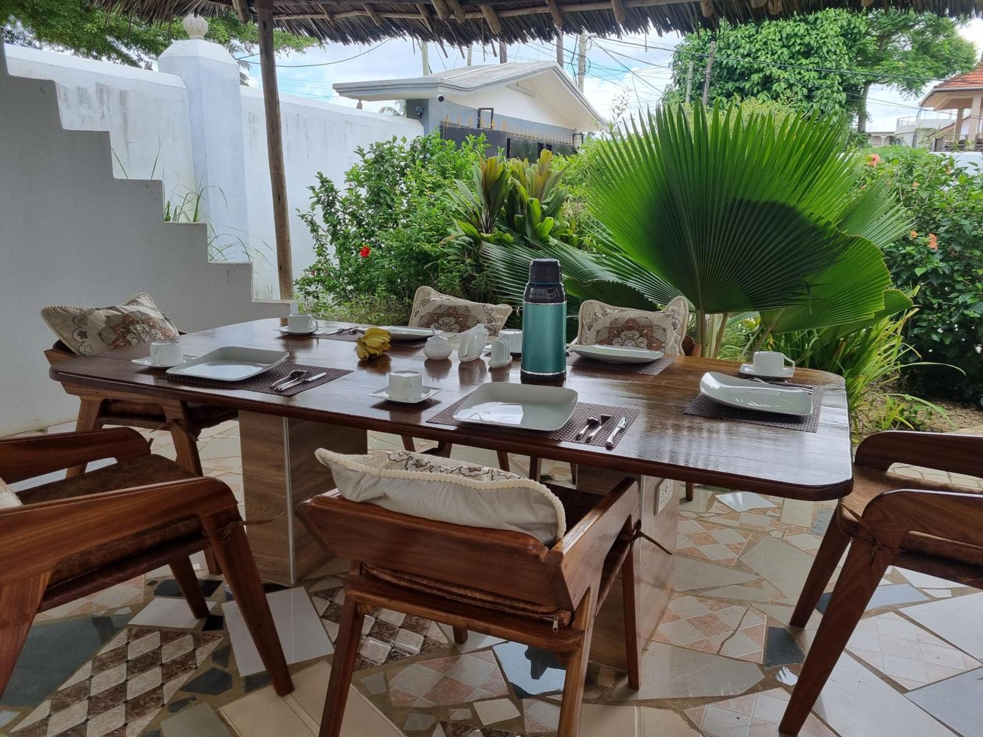 64 Zenj House Luxury Airport B&B Mbweni Exterior photo